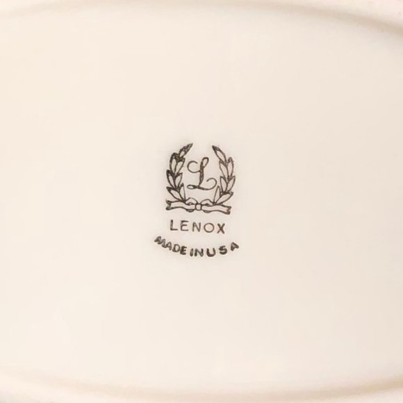 Lenox Shell China Bowl - Serving Dish / Center Piece / Candy Dish - Picture 4 of 5